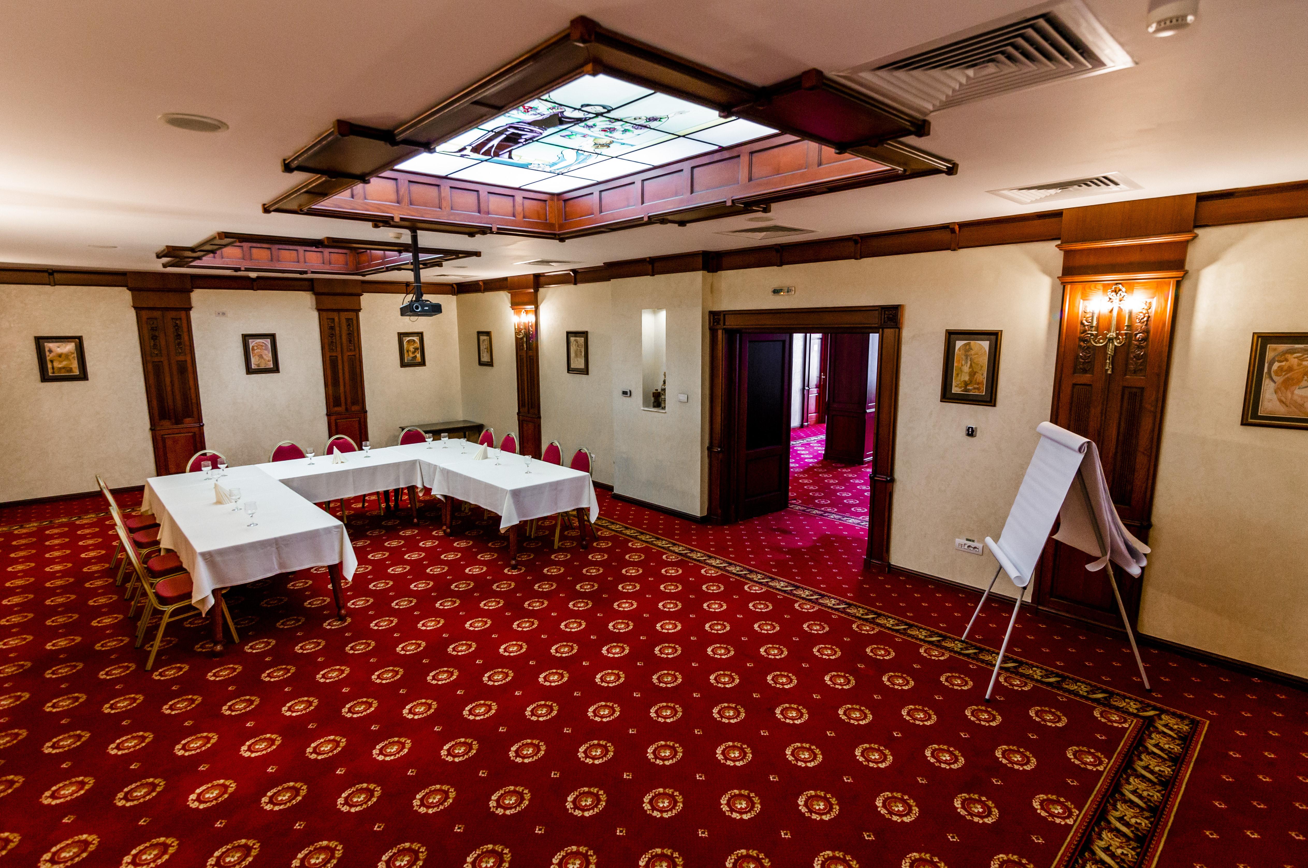 Hotel Golden House Craiova Ngoại thất bức ảnh