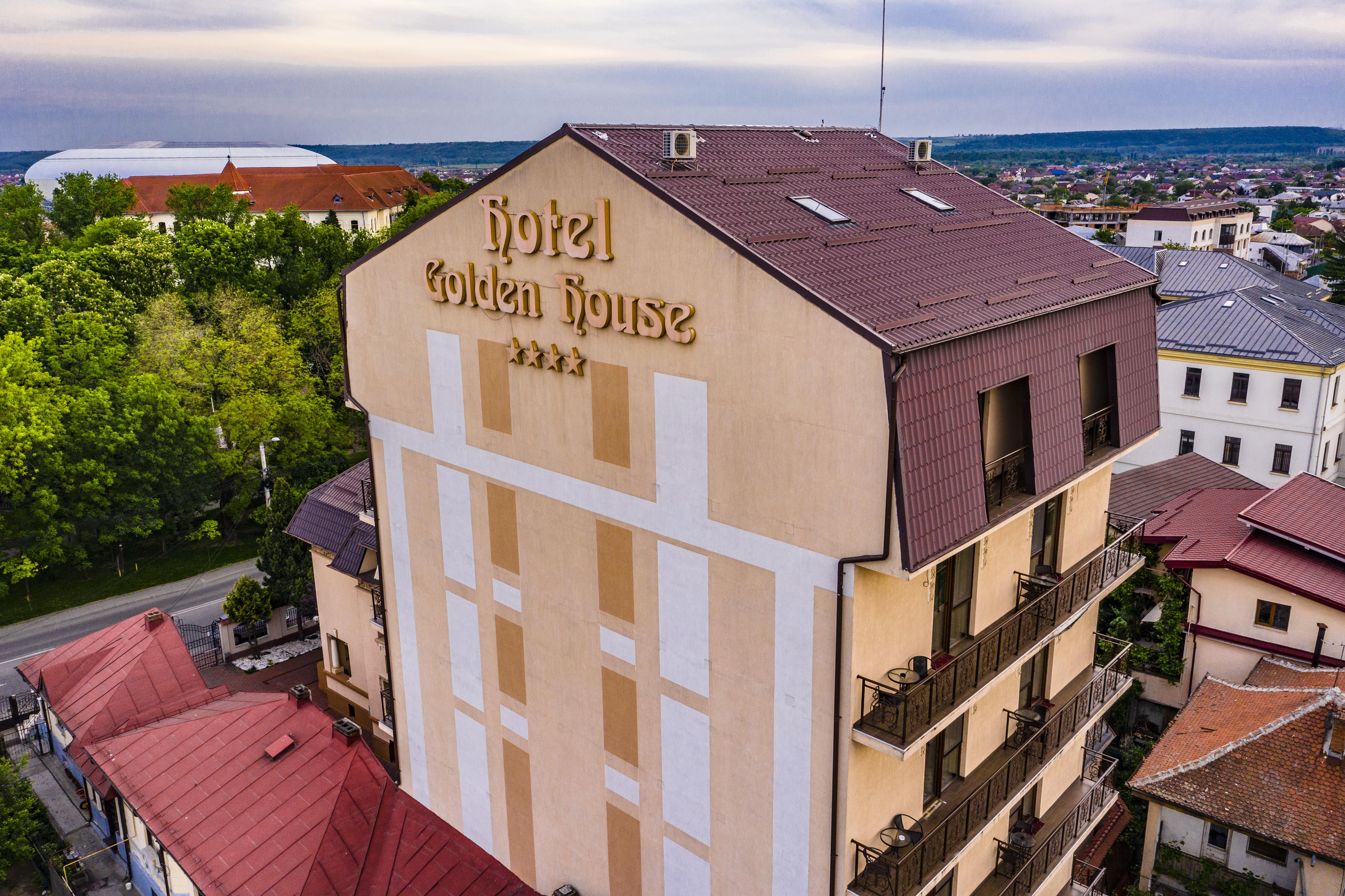 Hotel Golden House Craiova Ngoại thất bức ảnh