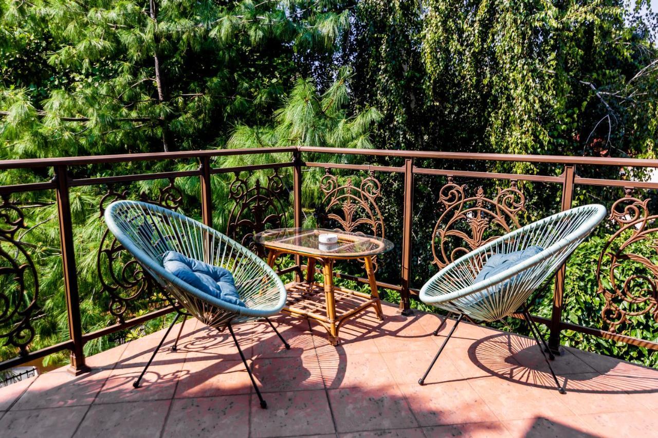 Hotel Golden House Craiova Ngoại thất bức ảnh